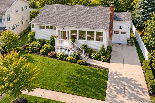 400 S Long Beach Avenue, Freeport, NY 11520
