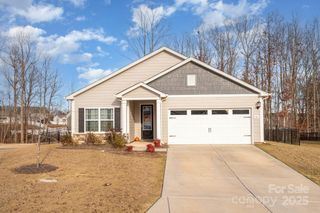 101 S Sina Street, Troutman, NC 28166