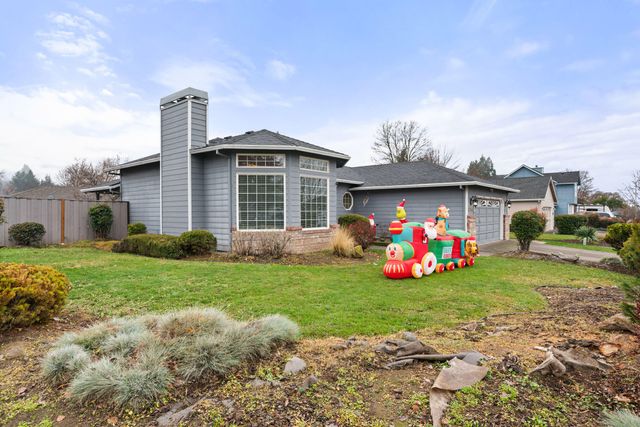 2754 Juanita Avenue, Medford, OR 97504