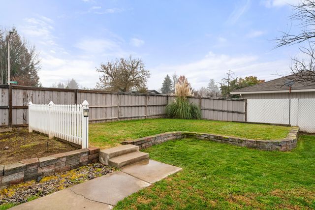 2754 Juanita Avenue, Medford, OR 97504