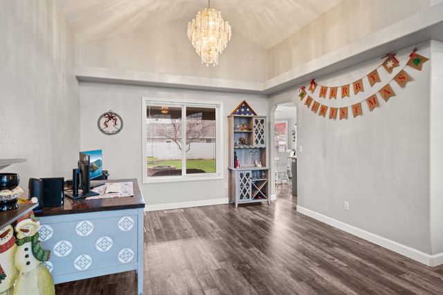 2754 Juanita Avenue, Medford, OR 97504