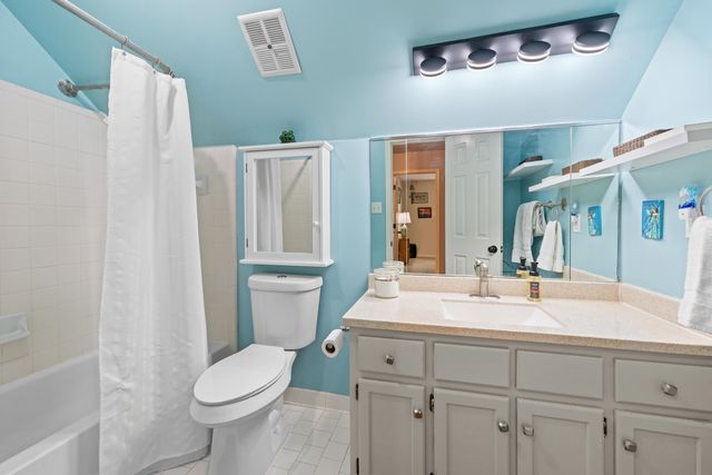 9408 MORNING WOODS CV, Memphis, TN 38016