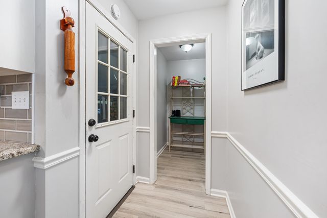 9408 MORNING WOODS CV, Memphis, TN 38016