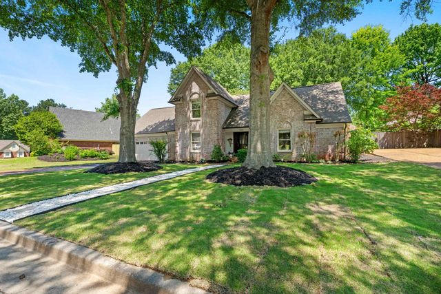 9408 MORNING WOODS CV, Memphis, TN 38016