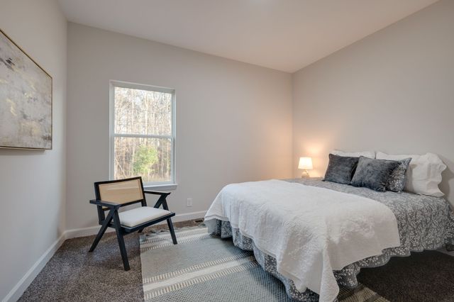 1152 Chestnut Drive, Burns, TN 37029