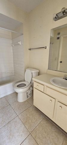 3470 N Pinewalk Drive N 221, Margate, FL 33063