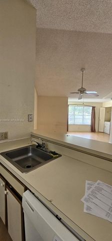 3470 N Pinewalk Drive N 221, Margate, FL 33063