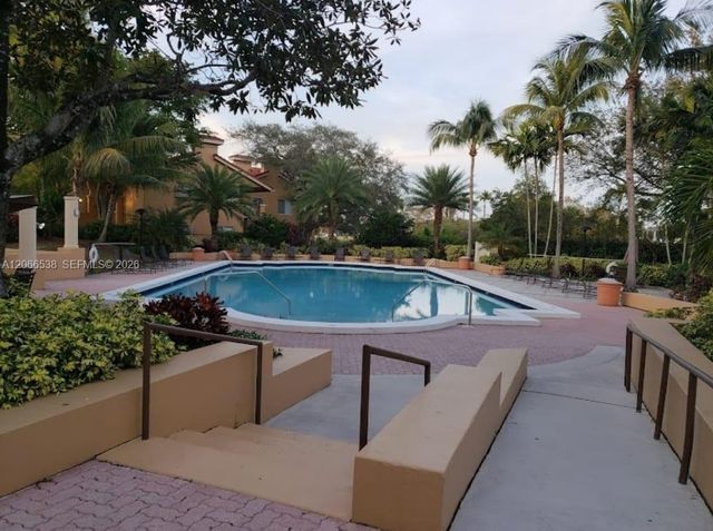3470 N Pinewalk Drive N 221, Margate, FL 33063