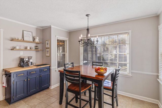 2143 WOODSIDE DR, Germantown, TN 38138