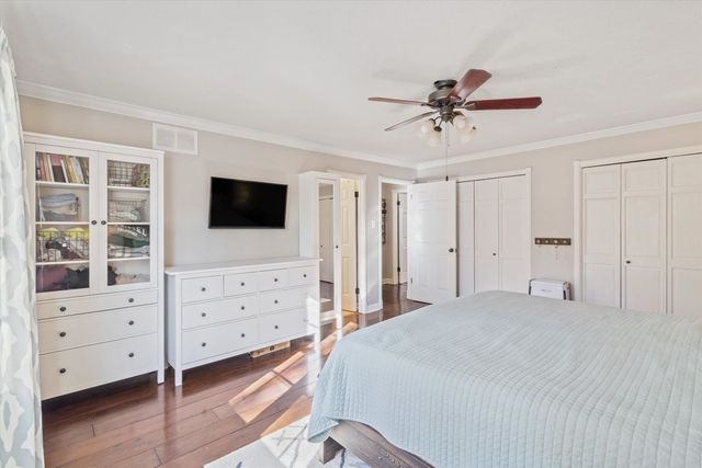 2143 WOODSIDE DR, Germantown, TN 38138