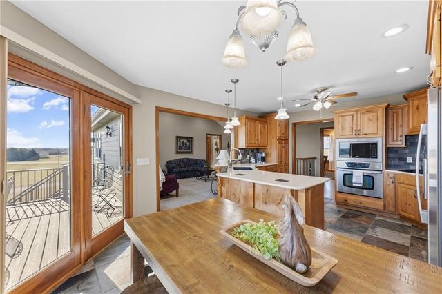 556 N 775th Road, Lawrence, KS 66047