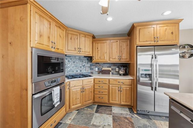 556 N 775th Road, Lawrence, KS 66047