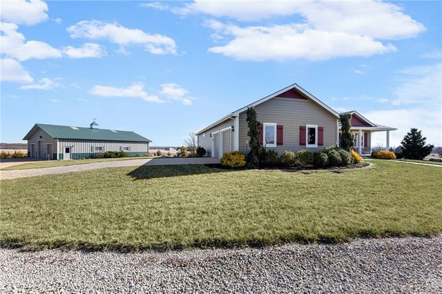 556 N 775th Road, Lawrence, KS 66047