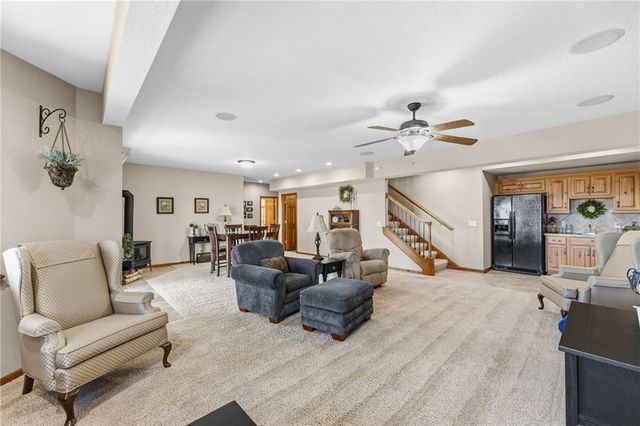 556 N 775th Road, Lawrence, KS 66047