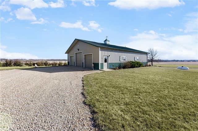 556 N 775th Road, Lawrence, KS 66047