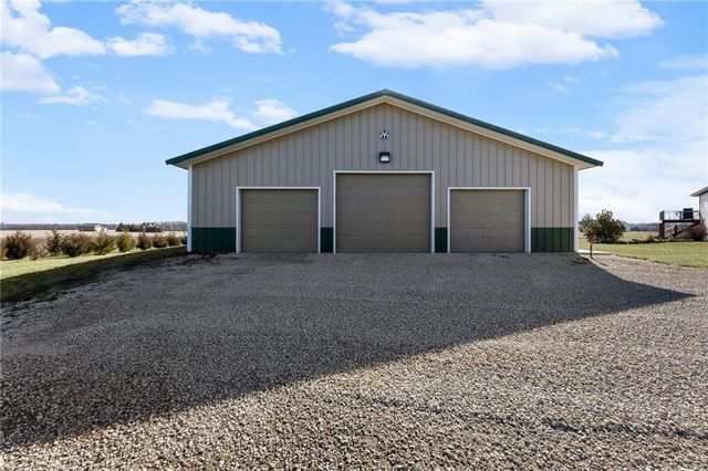 556 N 775th Road, Lawrence, KS 66047