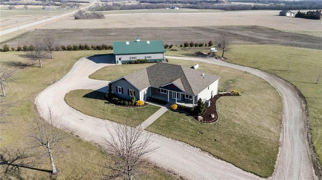 556 N 775th Road, Lawrence, KS 66047
