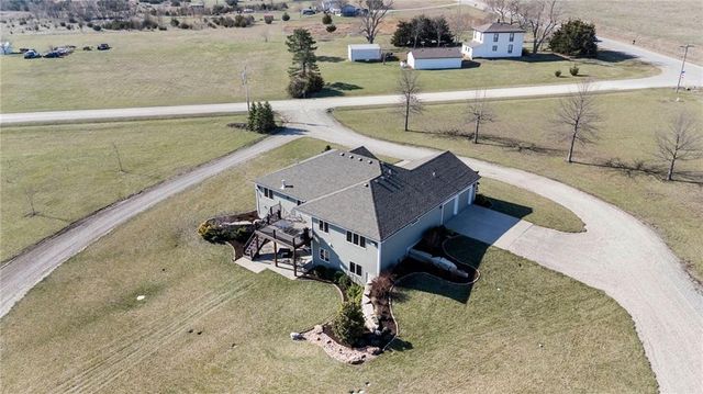 556 N 775th Road, Lawrence, KS 66047