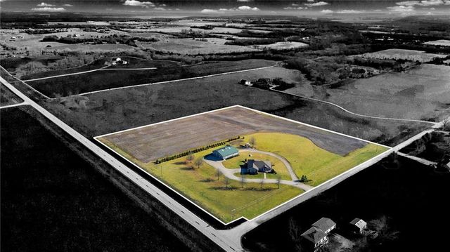 556 N 775th Road, Lawrence, KS 66047