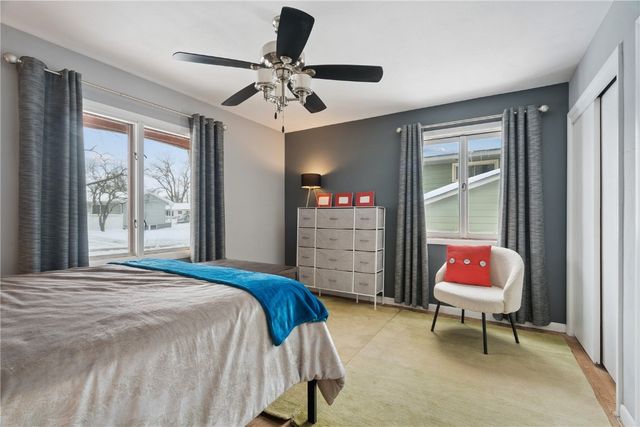 1440 Parkwood Drive SE, Cedar Rapids, IA 52403