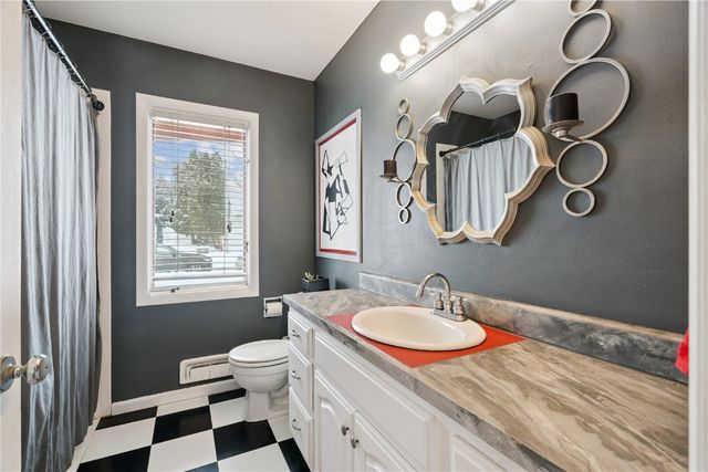 1440 Parkwood Drive SE, Cedar Rapids, IA 52403