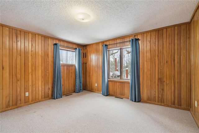 1440 Parkwood Drive SE, Cedar Rapids, IA 52403