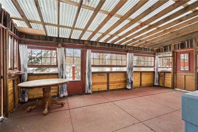 1440 Parkwood Drive SE, Cedar Rapids, IA 52403