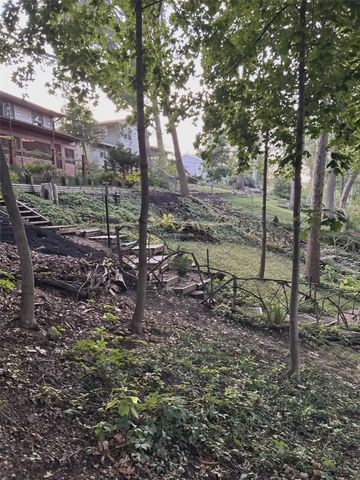 1440 Parkwood Drive SE, Cedar Rapids, IA 52403