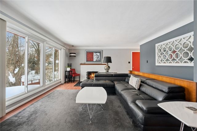 1440 Parkwood Drive SE, Cedar Rapids, IA 52403