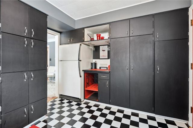 1440 Parkwood Drive SE, Cedar Rapids, IA 52403