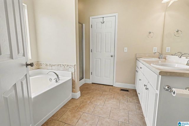 2614 BLAKE WAY, Warrior, AL 35180