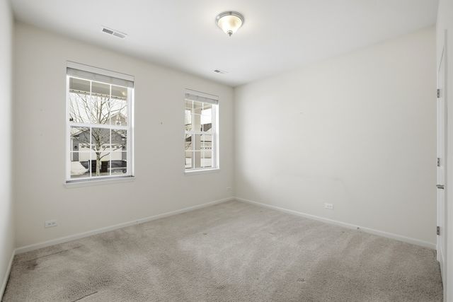 935 Carolina Court, Pingree Grove, IL 60140