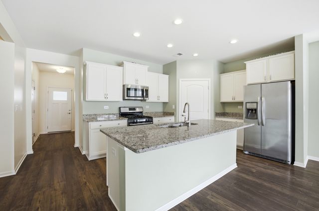 935 Carolina Court, Pingree Grove, IL 60140