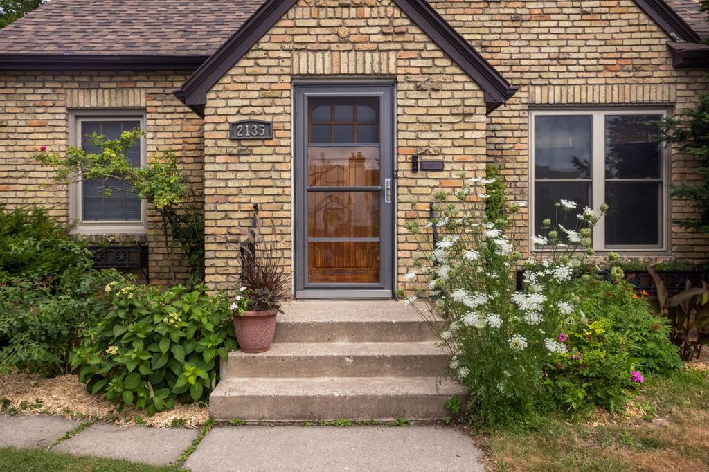 2135 Pinehurst Avenue, Saint Paul, MN 55116 — photo 3