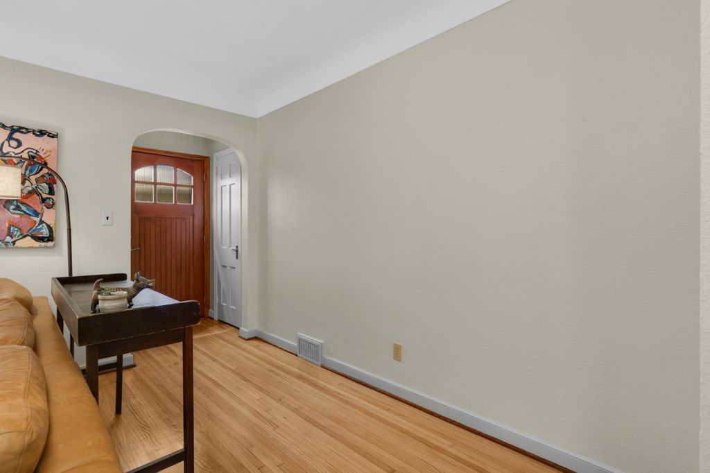 2135 Pinehurst Avenue, Saint Paul, MN 55116 — photo 5