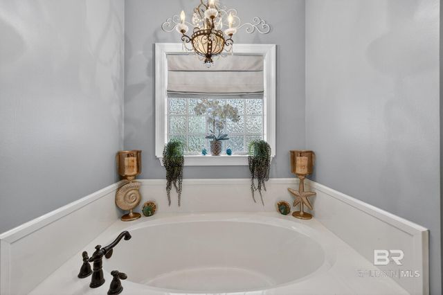 3409 Twin Lakes Court, Saraland, AL 36571