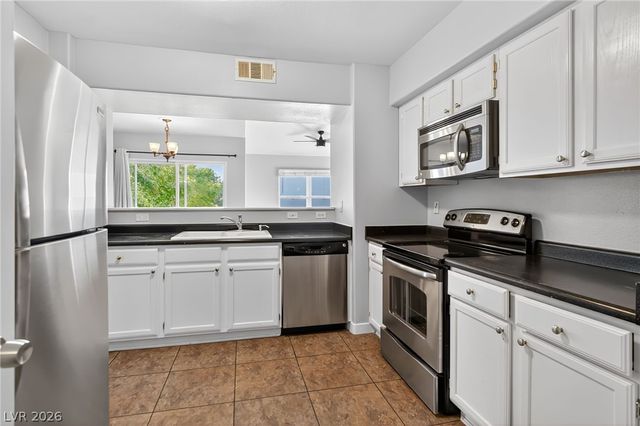 7255 West Sunset Road 2144, Las Vegas, NV 89113
