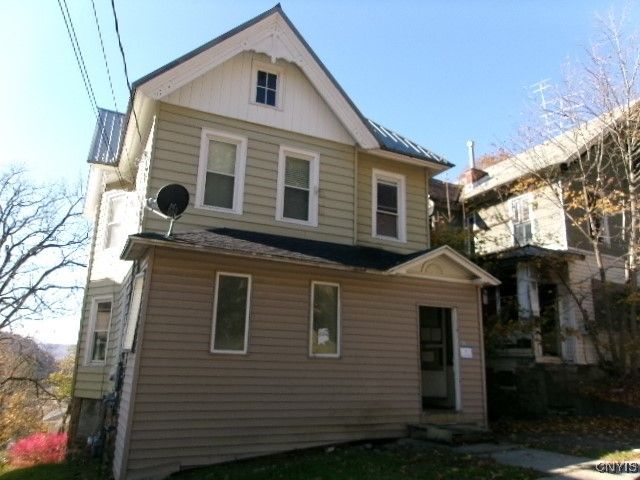 17 Loomis Street, Little Falls City, NY 13365