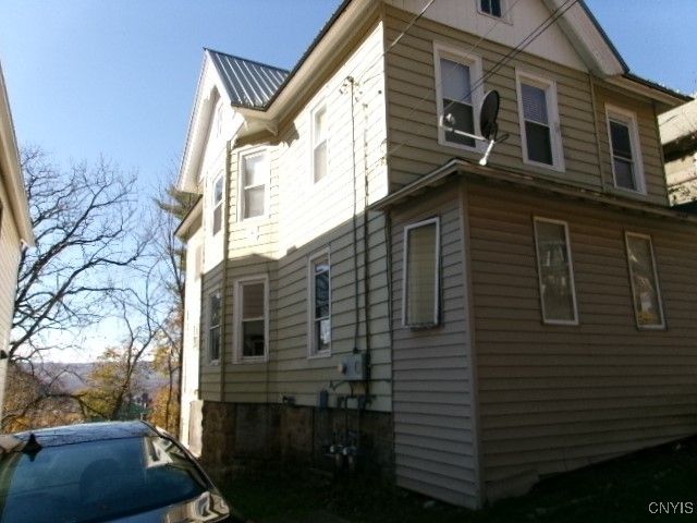 17 Loomis Street, Little Falls City, NY 13365