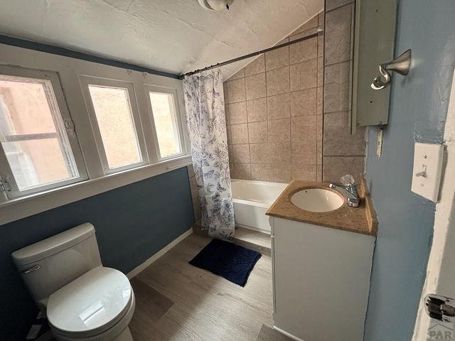 1114 E 6th St, Pueblo, CO 81001