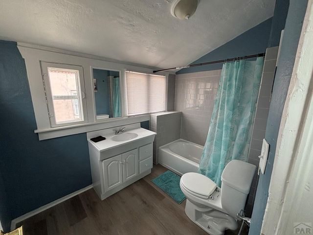 1114 E 6th St, Pueblo, CO 81001