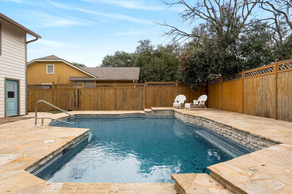 1607 Garnaas DR, Austin, TX 78758