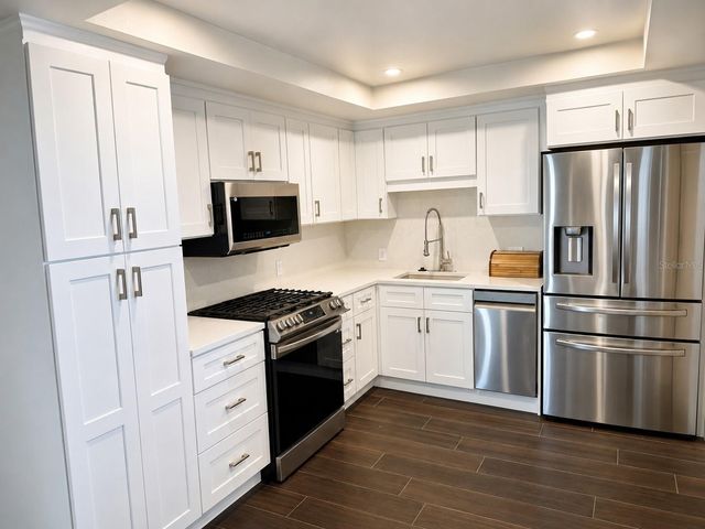 1847 SHORE DRIVE S 101, St Petersburg, FL 33707