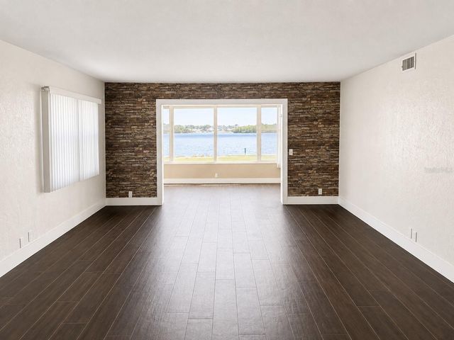 1847 SHORE DRIVE S 101, St Petersburg, FL 33707