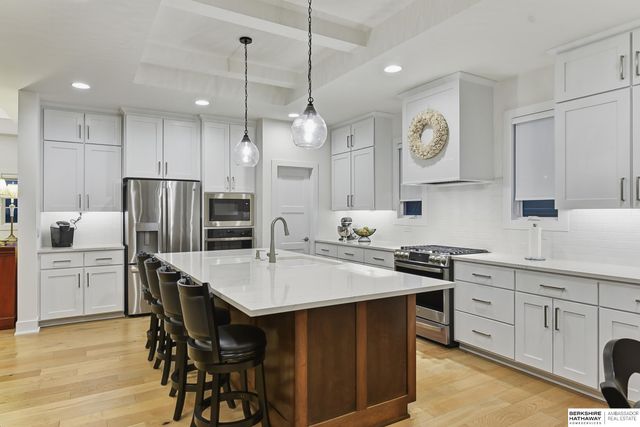 21714 K Street, Elkhorn, NE 68022