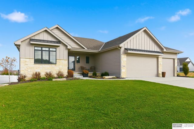 21714 K Street, Elkhorn, NE 68022