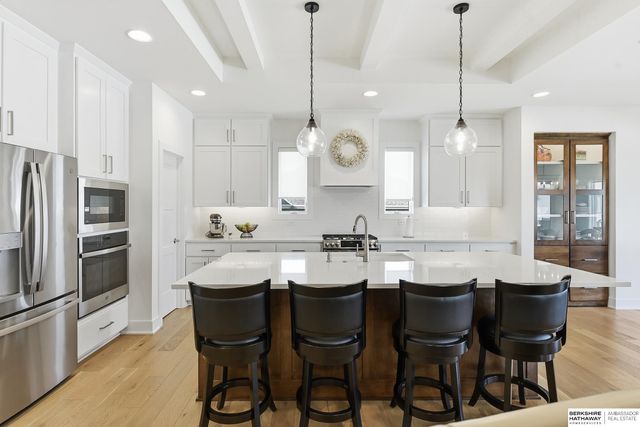 21714 K Street, Elkhorn, NE 68022