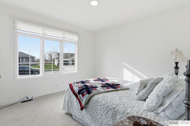 21714 K Street, Elkhorn, NE 68022