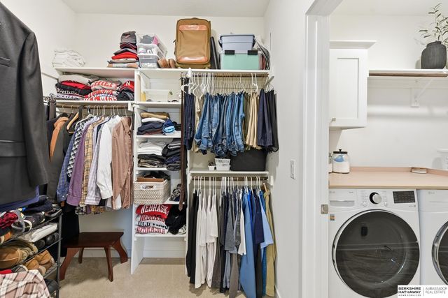 21714 K Street, Elkhorn, NE 68022