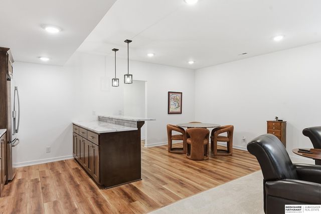 21714 K Street, Elkhorn, NE 68022